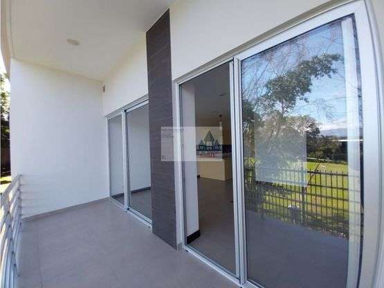 APARTAMENTO TIPO PARA ALQUILER, EN SANTA ANA. 21-272