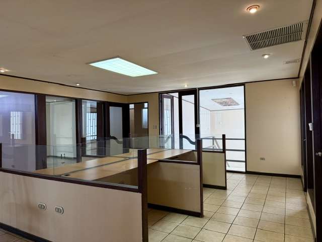 Propiedad Comercial en Barrio Escalante – Ubicación Estratégica para su Negocio