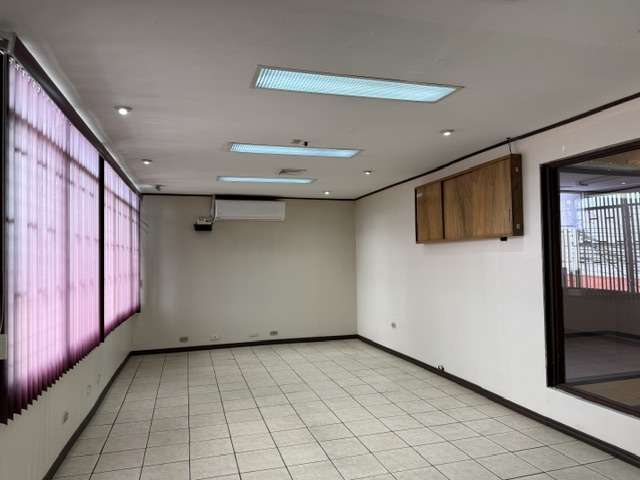 Propiedad Comercial en Barrio Escalante – Ubicación Estratégica para su Negocio
