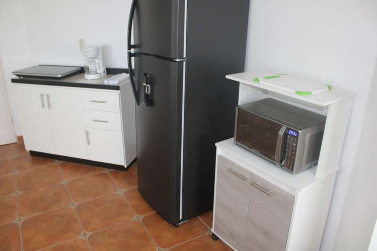 Apartamento amoblado en alquiler, Alto de Las Palomas, con terraza y jardín