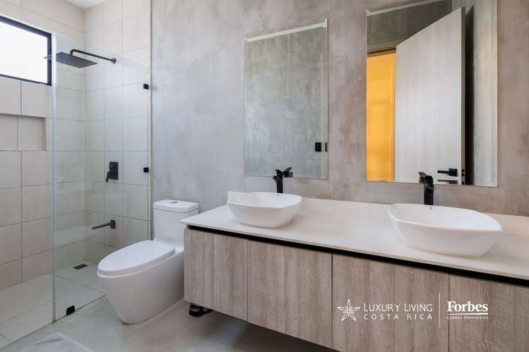 21570 - Casa moderna en Lindora | Amenidades de lujo - Imagen 18