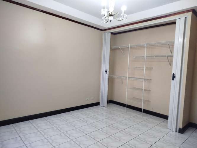  SE ALQUILA APARTAMENTO EN ROHRMOSER – 420.000 Amplio, comodo, centrico y seguro - Imagen 3