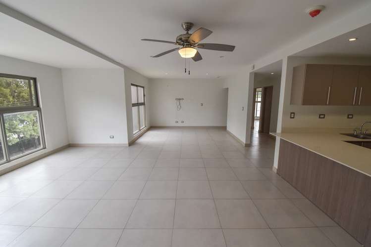 Apartamento en Lindora 3 dormitorios cedo deuda  - Imagen 9