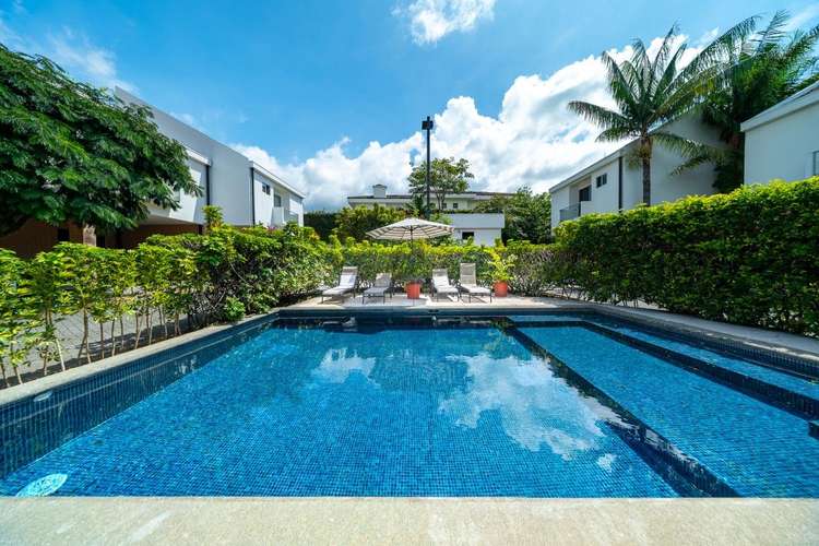 Casa en venta en Santa Ana | Condominio Casa del Sol | 3 habitaciones