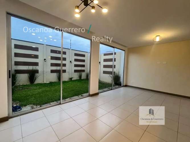 ALQUILER Casa de 3 Dormitorios en Condominio Blue, Los Arcos, Heredia - Imagen 4