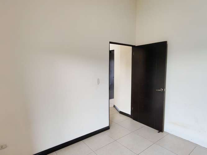 Se alquila apartamento en Santa Ana Centro. - Imagen 12