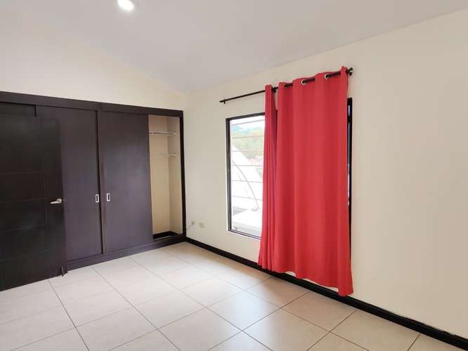 Se alquila apartamento en Santa Ana Centro. - Imagen 8