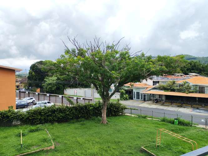 Se alquila apartamento en Santa Ana Centro. - Imagen 4
