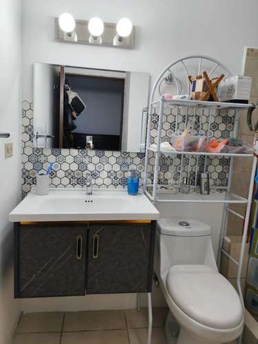 Venta de casa esquinera en condominio en zona Franca El Coyol 
