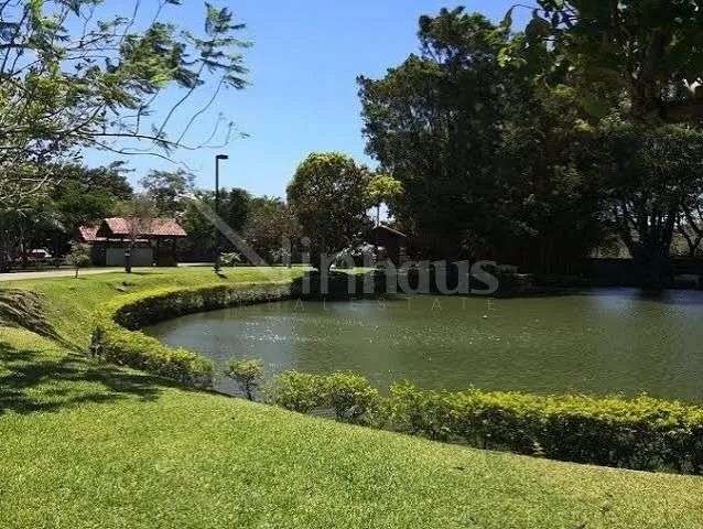 Venta de casa esquinera en condominio en zona Franca El Coyol 