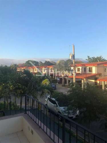 Venta de casa esquinera en condominio en zona Franca El Coyol 