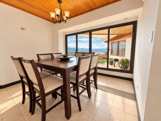 Hermosa Casa Amueblada San Antonio- Escazú 