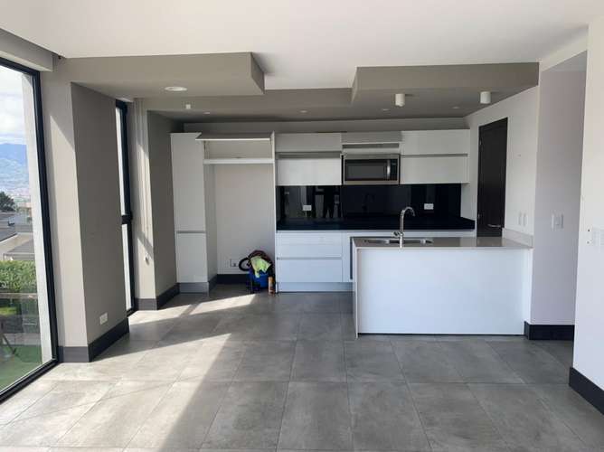 APARTAMENTO AMOBLADO EN ALQUILER EN GOLFSIDE, CURRIDABAT | 2 HABITACIONES, 2 BAÑOS Y 2 PARQUEOS - Imagen 2