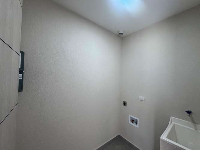 Alquiler de apartamento en primera planta con jardín  - Imagen 4