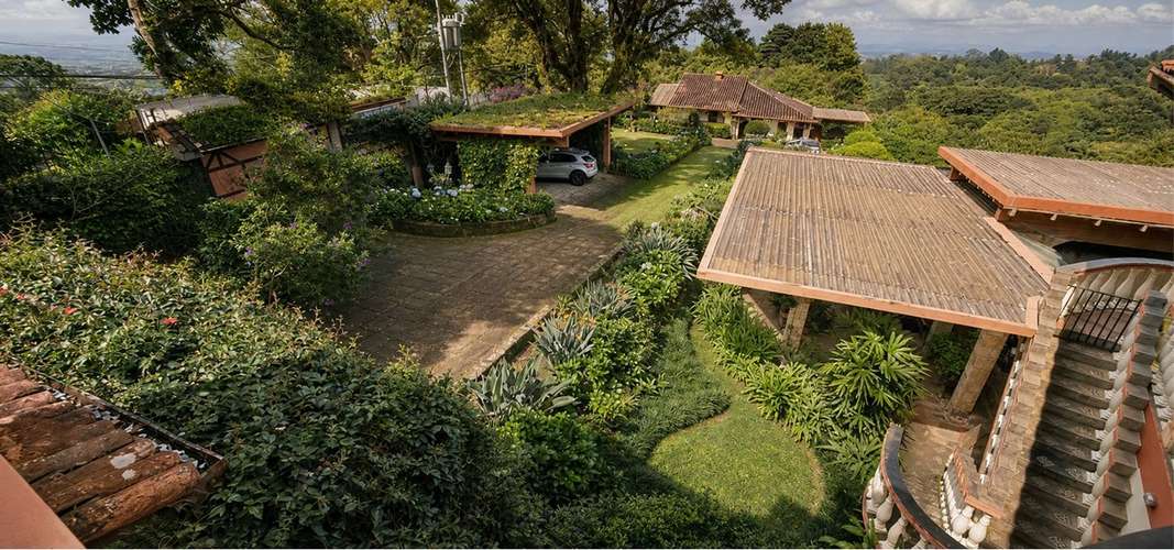 Venta: Finca de Montaña con Lujosa Casa, Sta. Bárbara Heredia (PA)