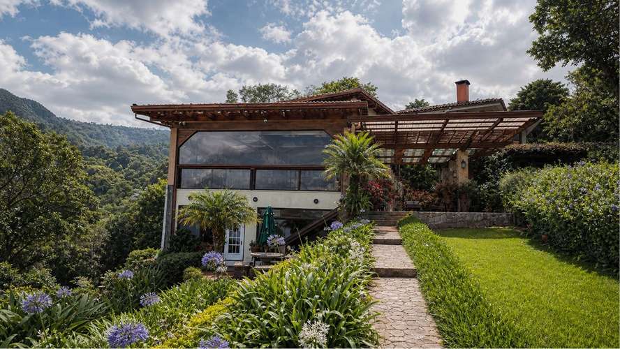 Venta: Finca de Montaña con Lujosa Casa, Sta. Bárbara Heredia (PA)