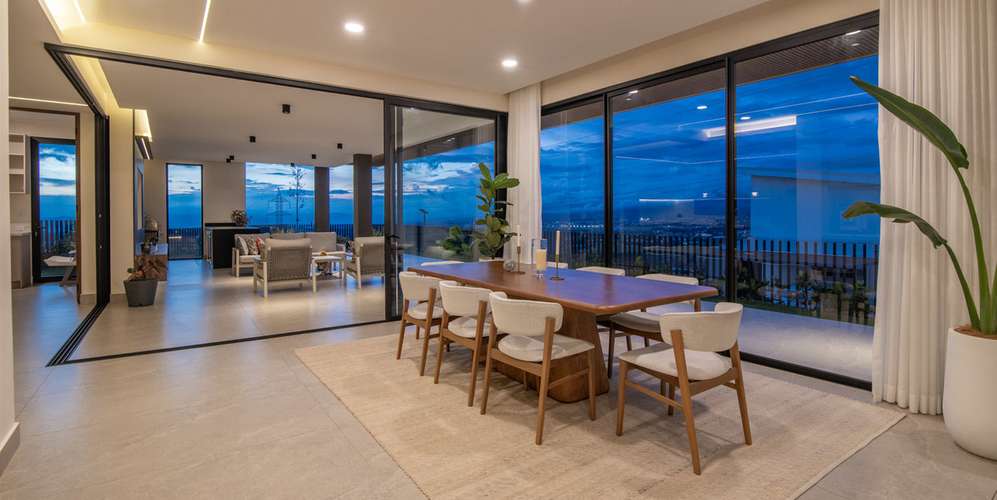 Casa 4 habs en Escazú Condominio Lomas 2370 vista y terraza privada - Imagen 4