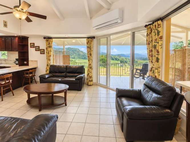 2 Habitaciones Chalet con Vistas al Valle y Piscina Compartida, Cerca de Playa Jacó - Imagen 15