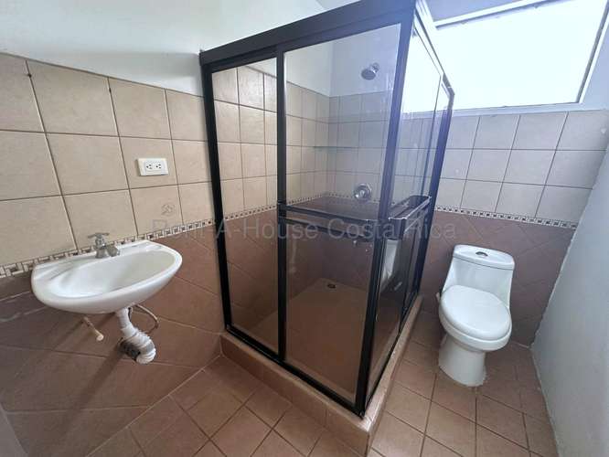 VENTA CASA ESQUINERA INDEPENDIENTE EN CORONADO Y MORAVIA, SAN JOSÉ | 3 HABITACIONES | DISEÑO MODERNO - Imagen 13