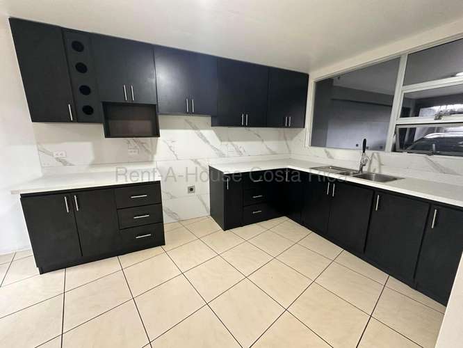 VENTA CASA ESQUINERA INDEPENDIENTE EN CORONADO Y MORAVIA, SAN JOSÉ | 3 HABITACIONES | DISEÑO MODERNO - Imagen 6