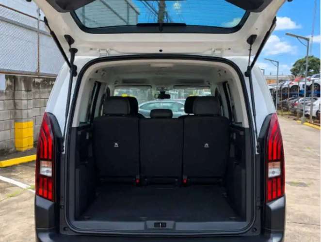 Peugeot RIFTER 2023