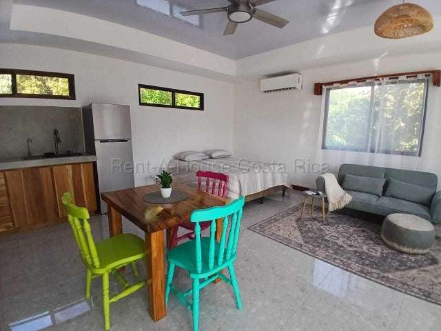 Alquiler de Hermoso Apartamento Tipo Estudio AMUEBLADO en Santa Cruz-Tamarindo.  - Imagen 4
