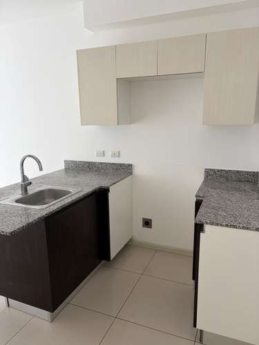APARTAMENTO en Heredia Amplio en Condominio de 1 Dormitorio, Lagunilla, Heredia - Imagen 6