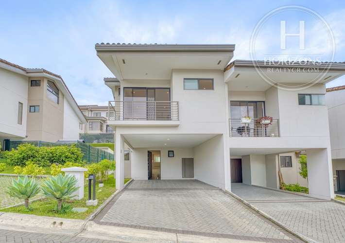 Casa en Venta en Condominio La Estefana en Sabanilla 3 Habitaciones más Mezzanine nja1409dm - Imagen 2