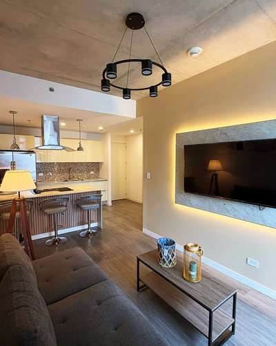 Alquiler de Apartamento Amueblado en Escazú Village | 2 Habitaciones, Balcón y Piscina