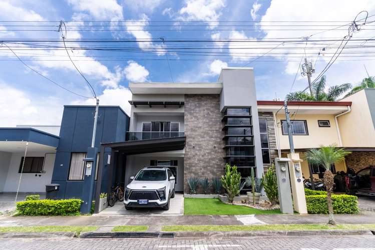 Bellísima y amplia casa en venta en Cartago | Condominio Nobleza del Coris