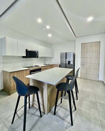 SANTA ANA CENTRO! MODERNO APARTAMENTO AMUEBLADO DE 2 HAB/2BAÑOS/2PARQUEOS - Imagen 4