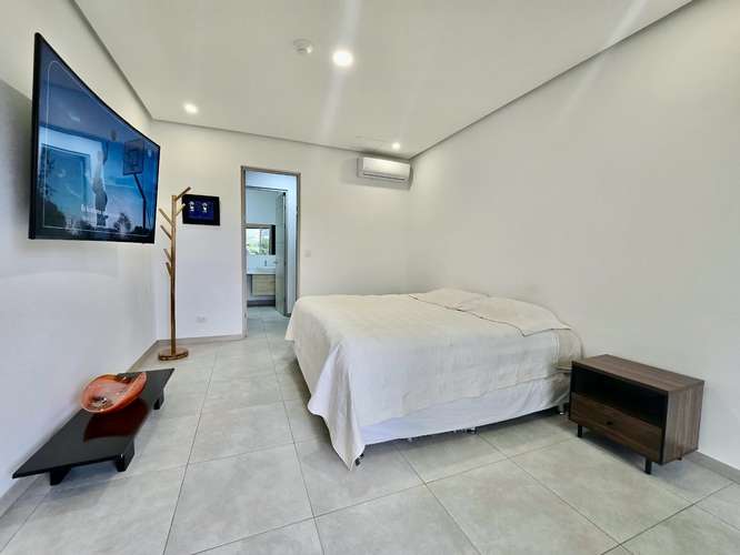 SANTA ANA CENTRO! MODERNO APARTAMENTO AMUEBLADO DE 2 HAB/2BAÑOS/2PARQUEOS - Imagen 8