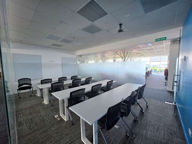 Amplias Oficinas con hermosa vista en San Pedro, Montes de Oca, San José - Imagen 4