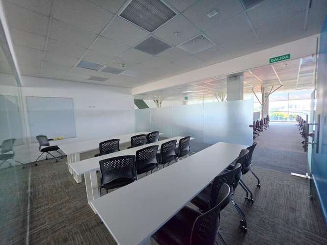 Amplias Oficinas con hermosa vista en San Pedro, Montes de Oca, San José - Imagen 6