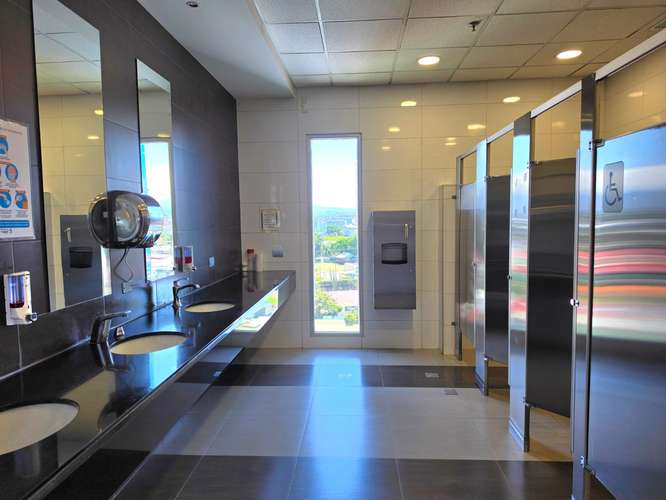 Amplias Oficinas con hermosa vista en San Pedro, Montes de Oca, San José - Imagen 20
