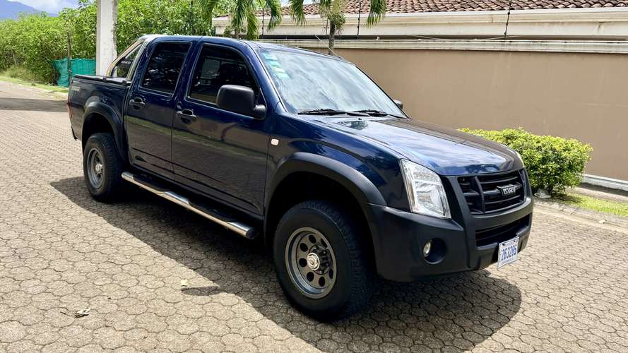 Isuzu D MAX Año 2012 Manual VERSION NACIONAL, Perfecto estado no se a usado para trabajo!