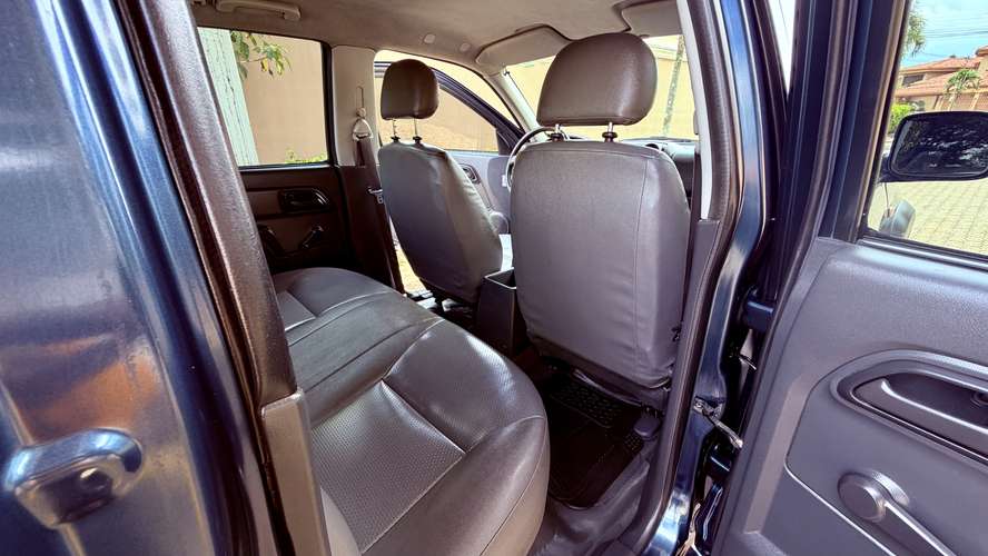 Isuzu D MAX Año 2012 Manual VERSION NACIONAL, Perfecto estado no se a usado para trabajo!