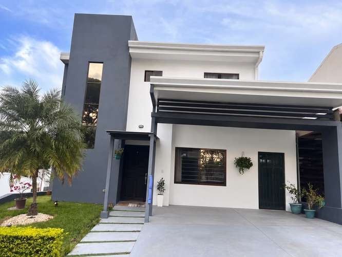 VENTA DE CASA EN TURRÚCARES DE ALAJUELA , CONDOMINIO SOL DEL OESTE