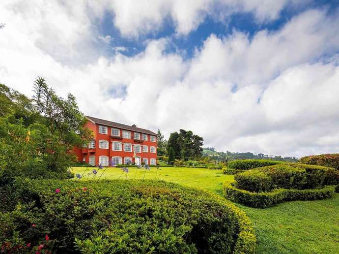Residencia neoclásica en venta | Rancho Redondo - Imagen 1