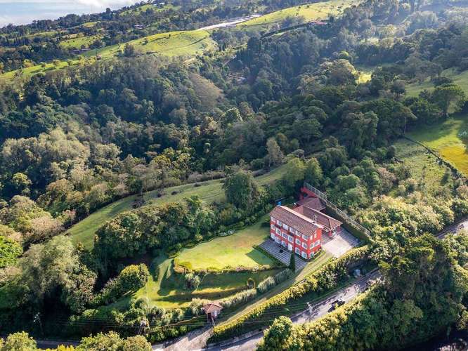 Residencia neoclásica en venta | Rancho Redondo - Imagen 20