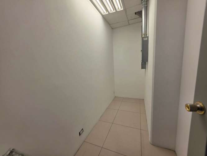 Oficinas cómodas y modernas en San Pedro Montes de Oca, San José - Imagen 13