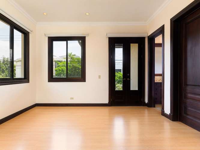 Venta de casa de lujo en Valle del Sol, Santa Ana - Imagen 10