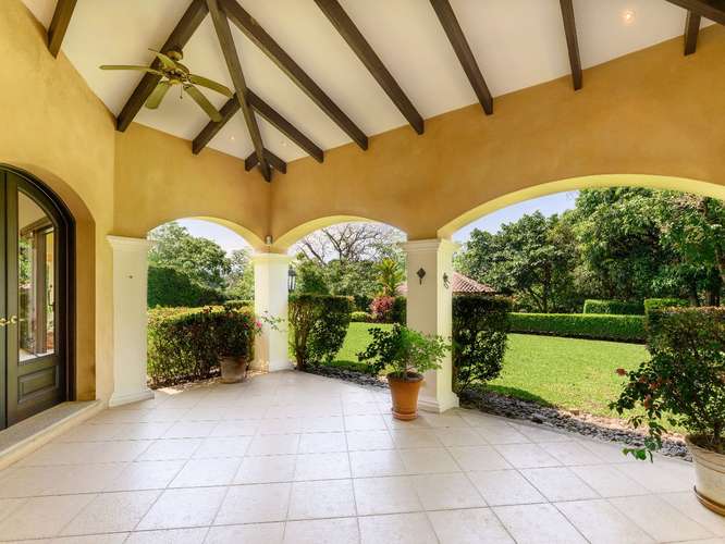 Venta de casa de lujo en Valle del Sol, Santa Ana - Imagen 12
