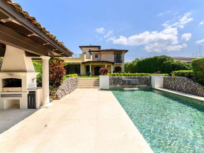 Venta de casa de lujo en Valle del Sol, Santa Ana - Imagen 16