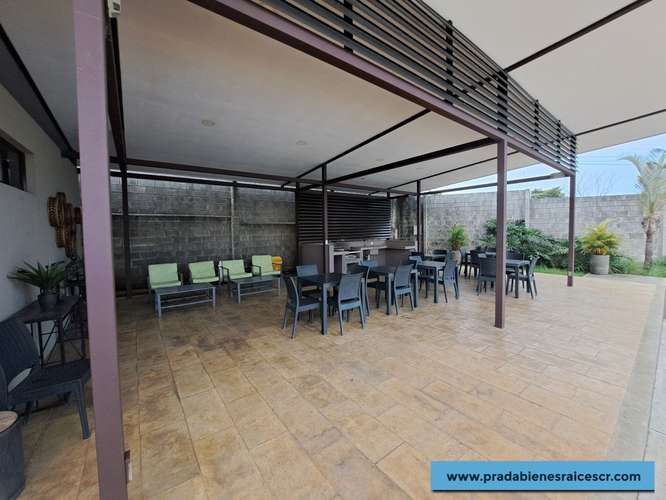 CASA EN VENTA EN CONDOMINIO HEREDIA PARKS
