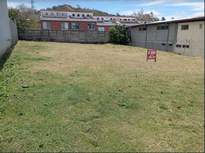 Lote en venta en Escazú, Guachipelín: ubicación privilegiada y fácil acceso - Imagen 2