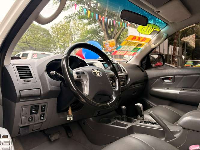 TOYOTA HILUX SRV-2013-AUTOMATICO-TDI- - Imagen 4
