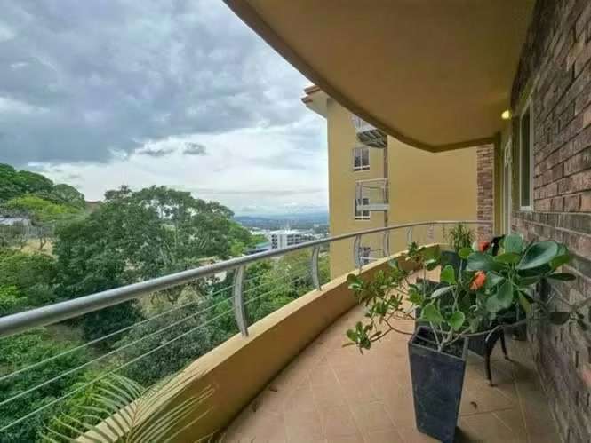 Apartamento de 2 habit. full amueblado con vistas en San Rafael Escazú - Imagen 4