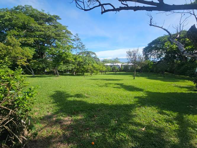 VENTA DE TERRENO DE 18.976 m² | ALTA DENSIDAD | CASA PRINCIPAL, PISCINA Y CONSTRUCCIONES ADICIONALES - Imagen 2