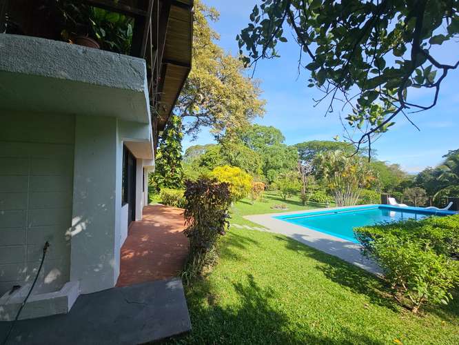 VENTA DE TERRENO DE 18.976 m² | ALTA DENSIDAD | CASA PRINCIPAL, PISCINA Y CONSTRUCCIONES ADICIONALES - Imagen 10